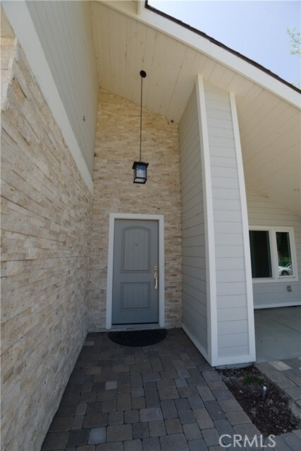 Building Photo - 10 Mayflower