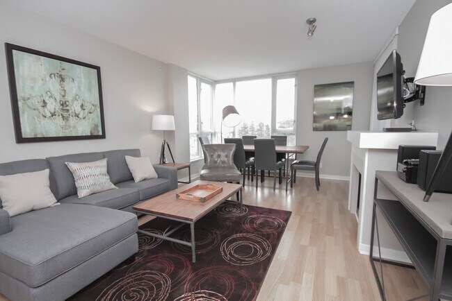 Photo du bâtiment - 1178 Heffley Crescent