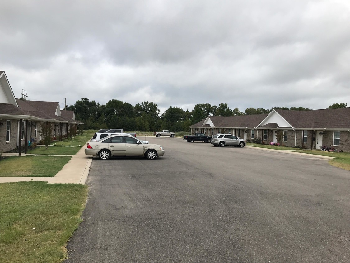 Primary Photo - 2212 FM1735