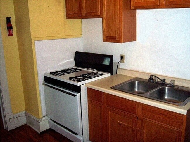 Foto del edificio - 811-28TH