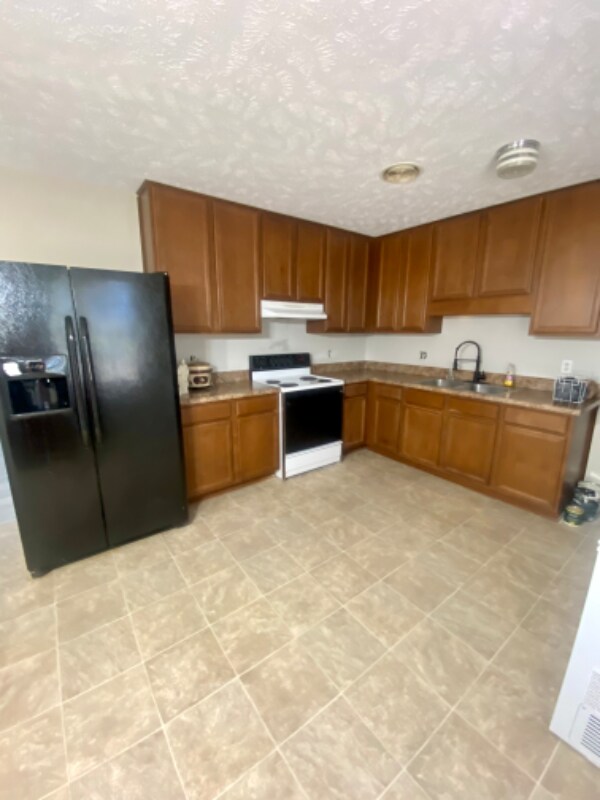 Building Photo - 3700 Papermill Ct