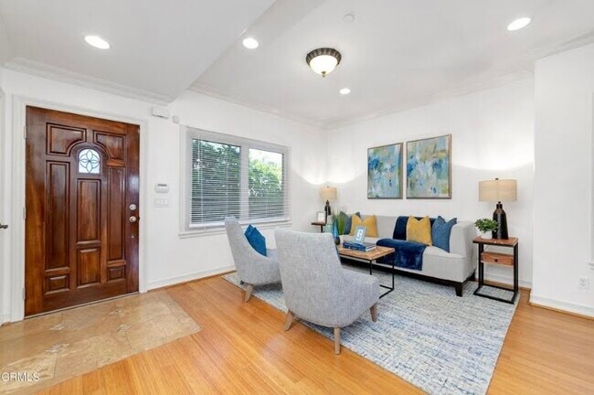 Foto del edificio - 272 N Chester Ave