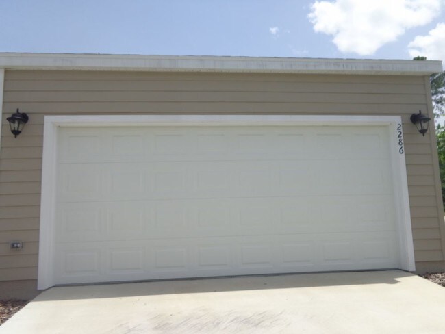 Building Photo - 2286 NW 51st Ave