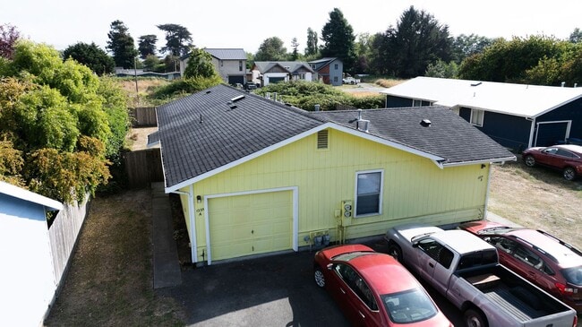 Building Photo - 1335 Q Street
