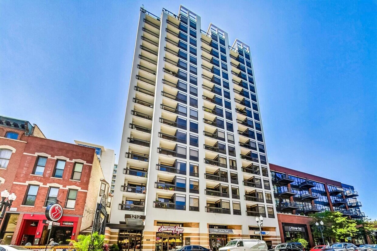 Foto principal - 1212 N Wells St