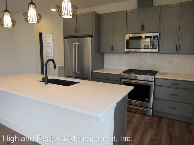 Foto del edificio - 3 br, 3 bath House - 2711 W 167th Pl