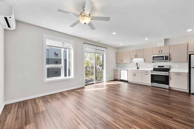 Studio MC-4 - Cannery Square