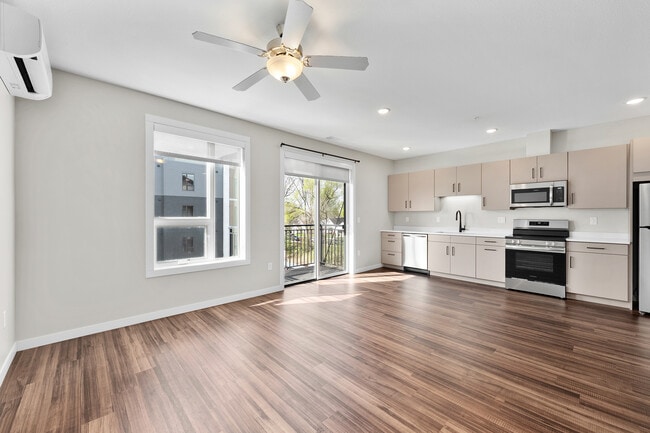 Studio MC-4 - Cannery Square