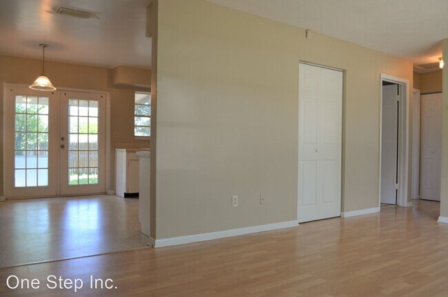 Building Photo - 2 br, 1.5 bath House - 452 Edgehill Ave