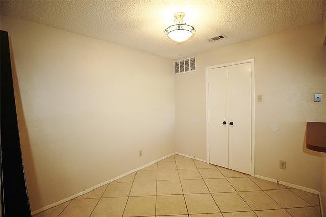 Building Photo - 14800 Enterprise Dr