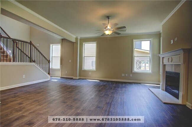 Building Photo - 7741 Silk Tree Pointe