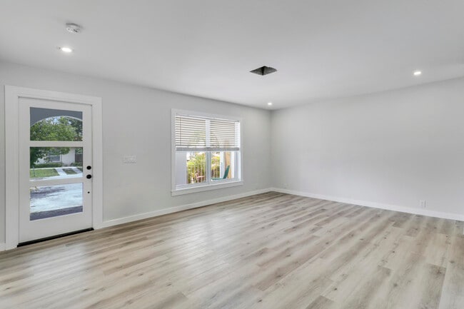 Building Photo - 748 Tallapoosa St