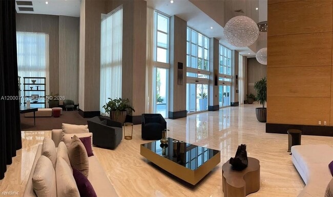 Foto del edificio - 950 Brickell Bay Dr