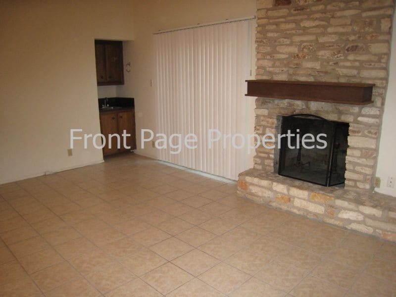 Foto del edificio - 2804 Thrushwood Dr