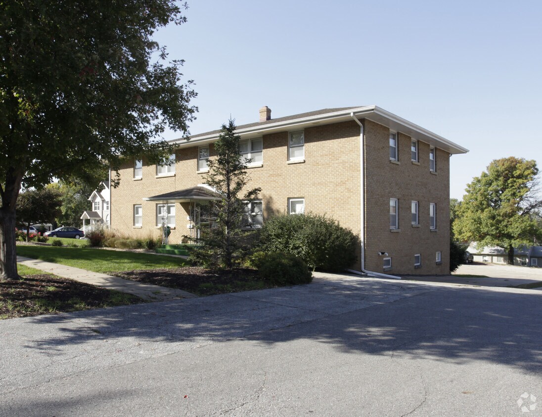Foto del edificio - Reimer Apartments