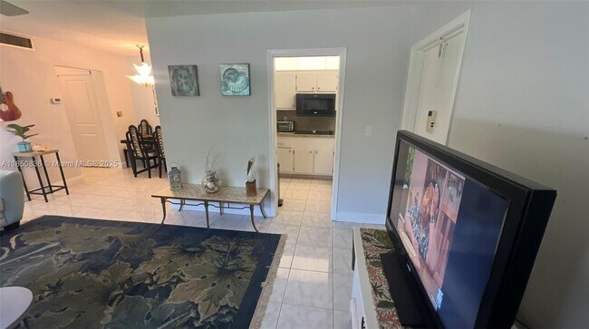 Foto del edificio - 1551 N 12th Ct