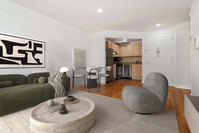 Foto del edificio - 394 E 8th St