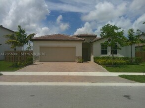 Building Photo - 2265 SE 30th Dr