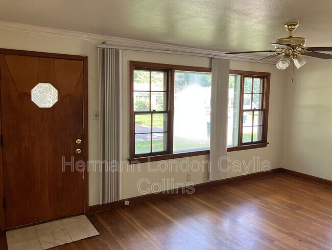 Building Photo - 10514 Anson Dr