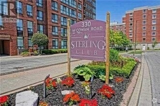 Building Photo - 330-330 McCowan Rd