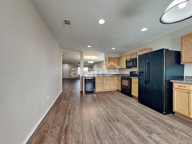 Building Photo - 538 Blue Sage Dr
