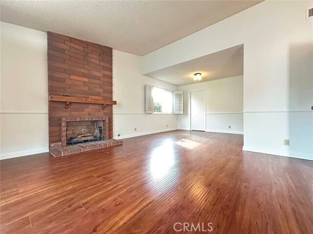 Foto del edificio - 877 Golden Prados Dr