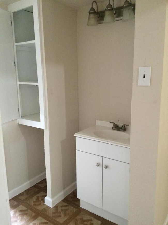 Foto del edificio - 5107 Browncroft St