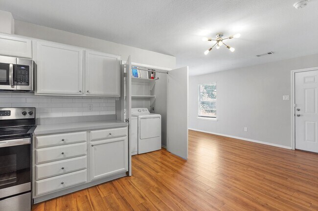 Foto del edificio - 1208 Hillyer St