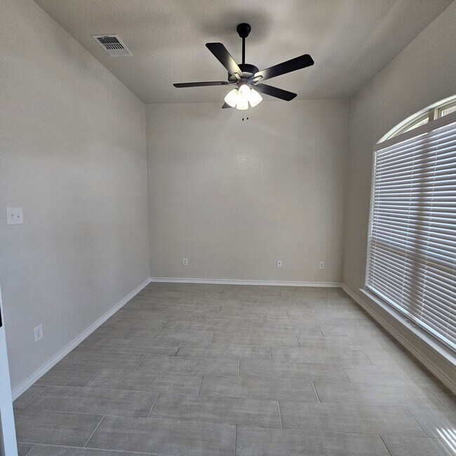 Foto del edificio - Beautiful new custom home