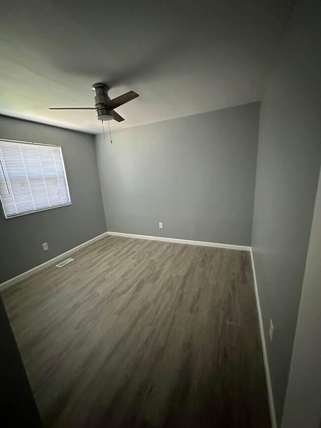 Building Photo - 10524 Castle Dr