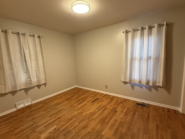 Foto del edificio - 1830 Avenue C