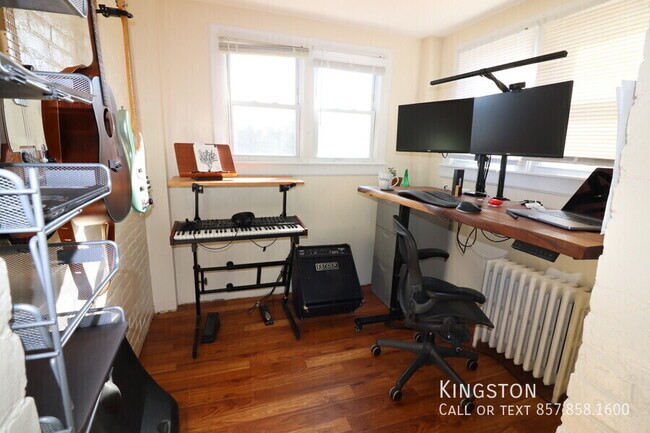 Foto del edificio - 1475 Beacon St