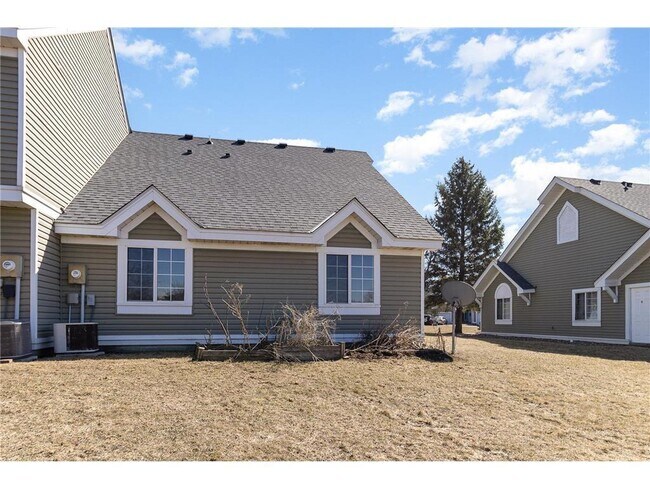 Foto del edificio - 2438 Cochrane Cir