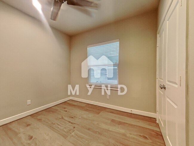 Building Photo - 6337 Paddington Bend Dr