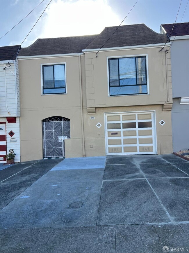 Building Photo - 2650 39th Ave