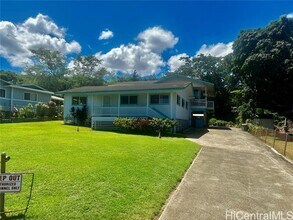 Building Photo - 61-161-161 Punalau Pl