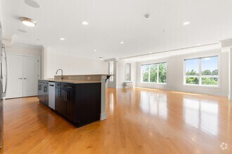 Building Photo - 84 Hackensack Plank Rd