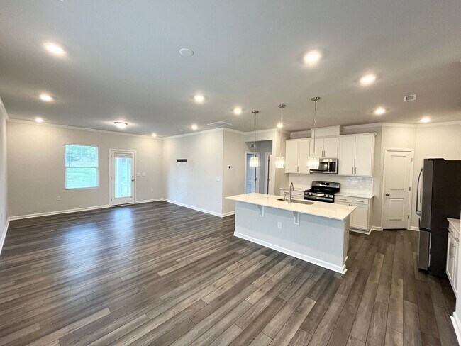 Building Photo - 812 Cainhoy Ct