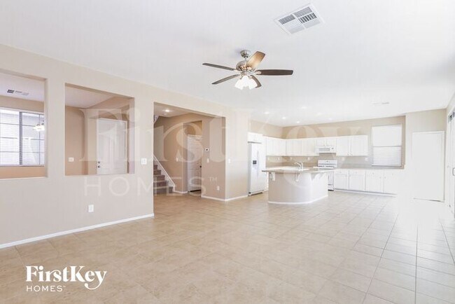 Building Photo - 5534 Golden Palms Ct