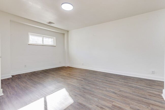 Foto del edificio - 2439 Arlington Ave