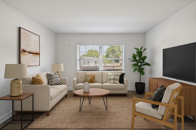 The Park at Fountain City - The Park at Fountain City Apartments