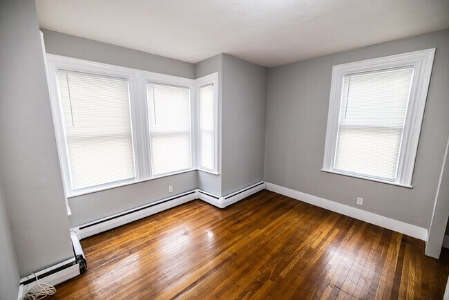 Foto del edificio - 28 Bower St