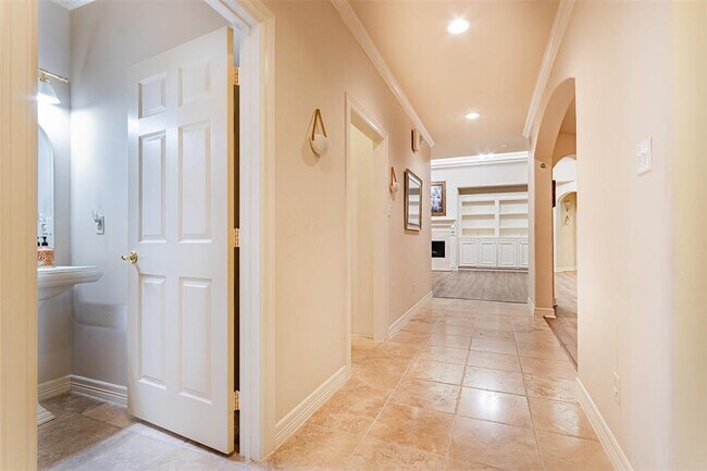 Foto del edificio - 3115 Evergreen Oak Dr