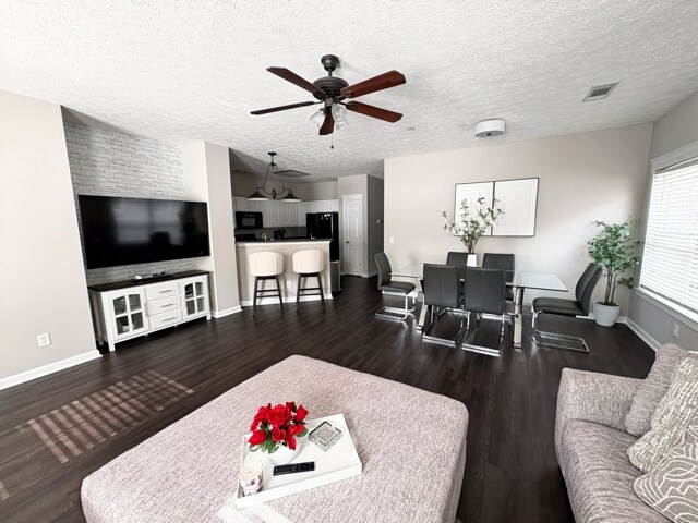 Building Photo - 1247 Park Run Dr