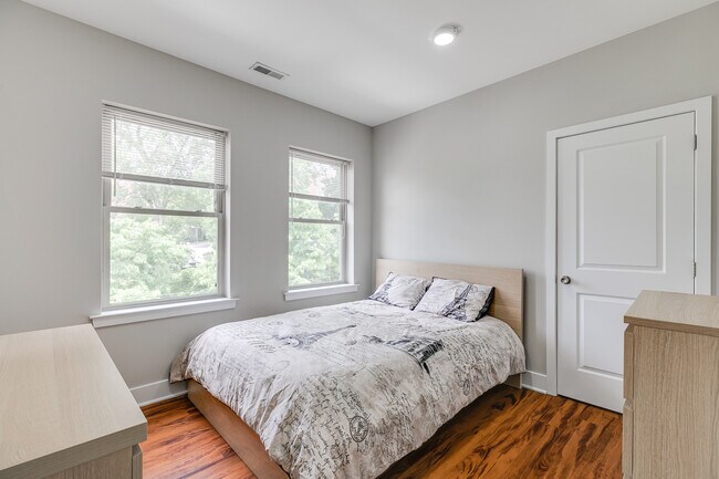 Foto del edificio - 549 Armstrong St