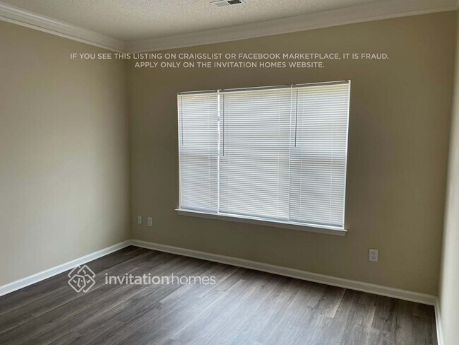 Building Photo - 9311 High Rock Dr