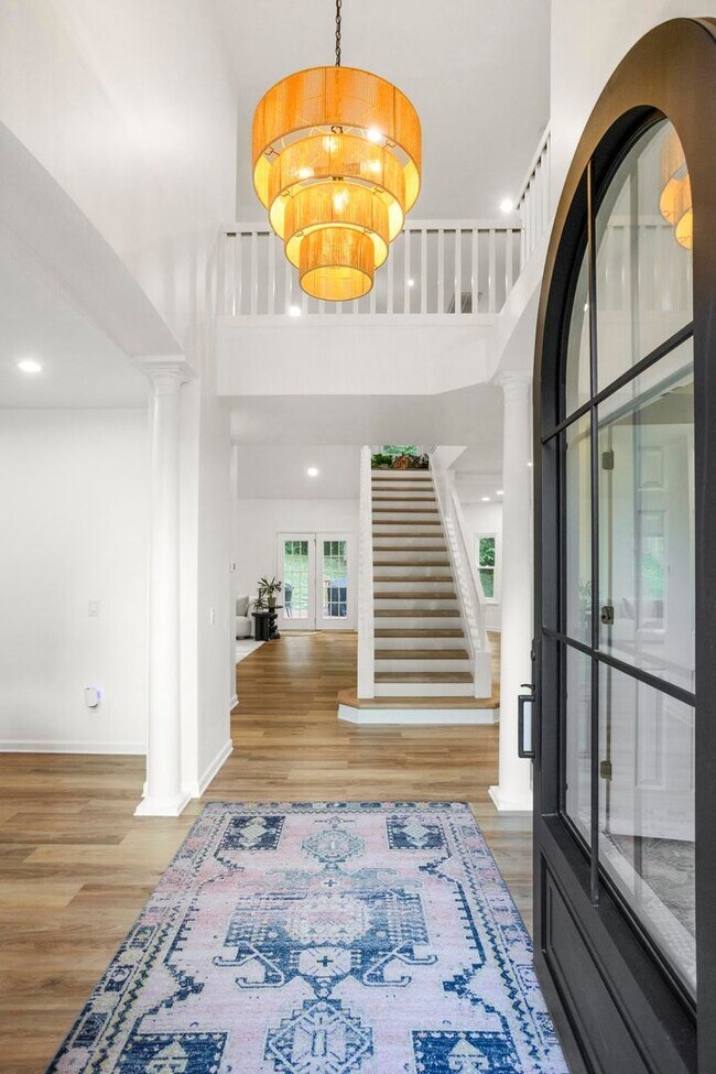 Foto del edificio - 1009 Elmshade Ln