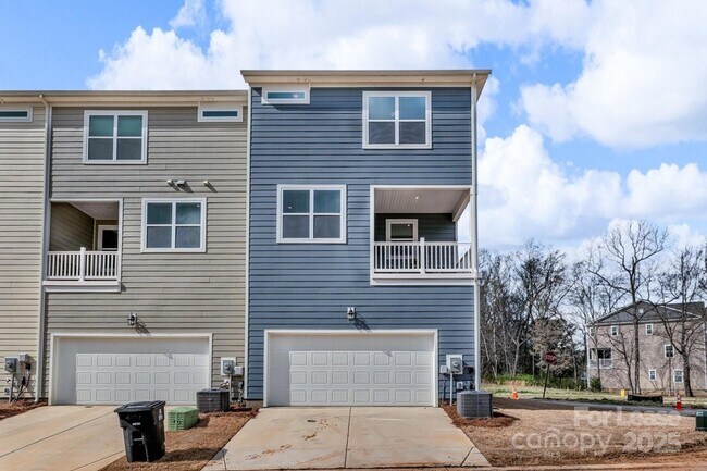 Foto del edificio - 16764 Summers Walk Blvd