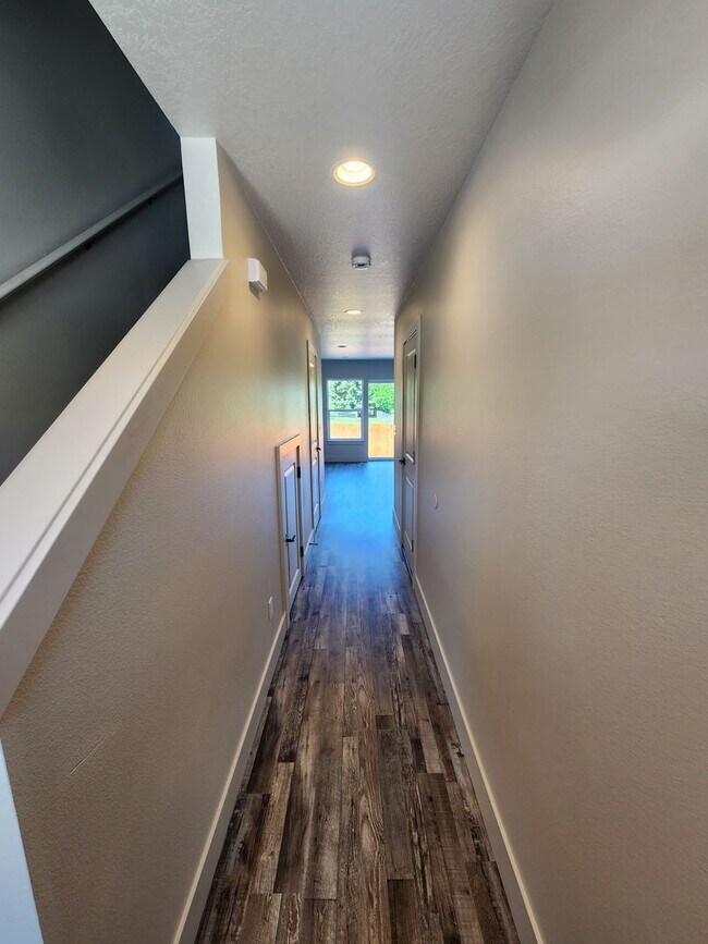 Foto del edificio - 3 Bedroom 2.5 Bath in Winlock
