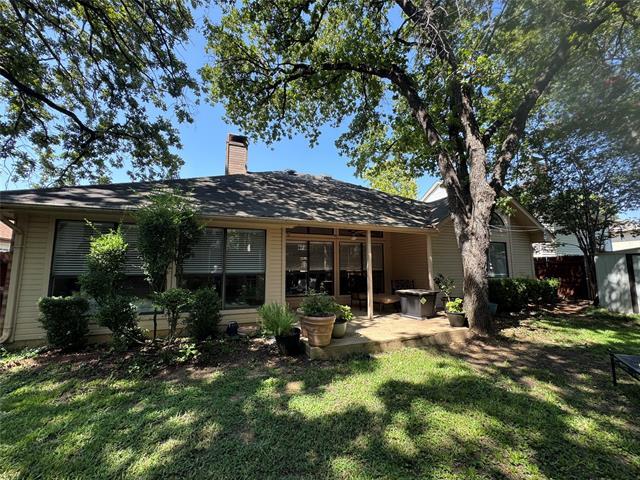Foto del edificio - 521 Post Oak Rd